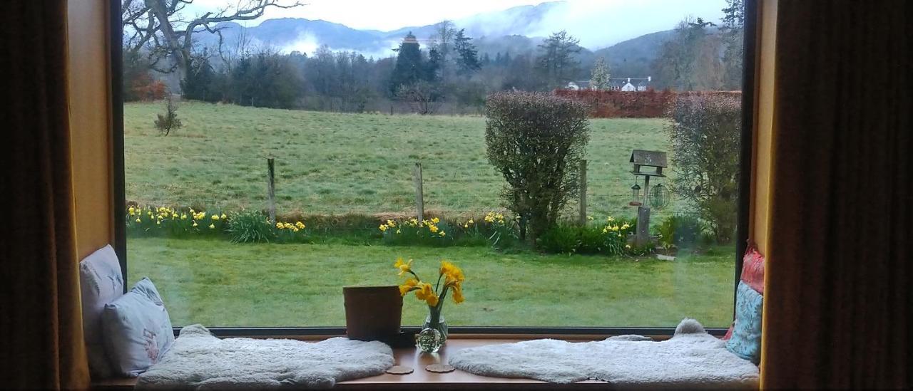Aquila Retreats Bed & Breakfast Comrie Eksteriør bilde